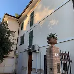 Adele Villa